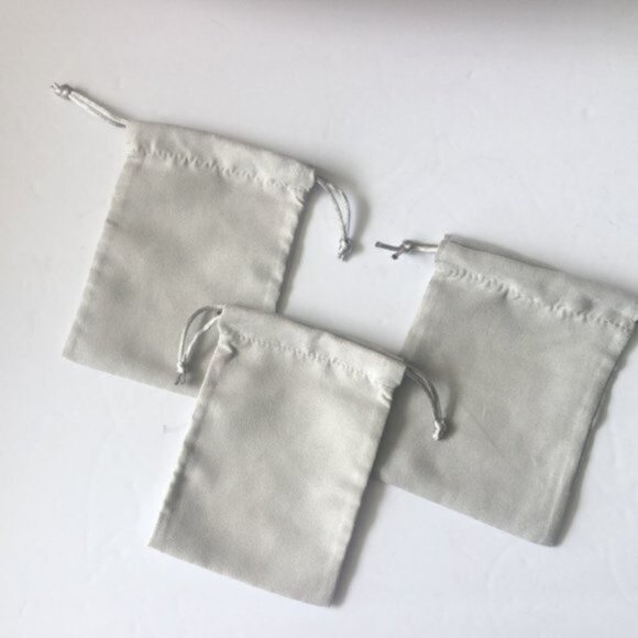 3 pc Kendra Scott Gray Dust Jewelry Bag Pouch Drawstring 5" x 6" BAGS ONLY - Picture 3 of 3